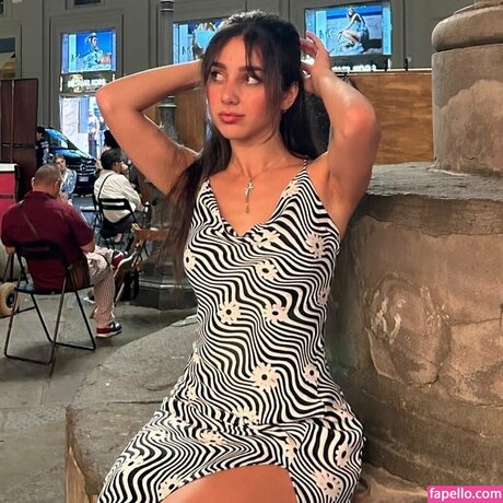 karimaa r erotic actress photo