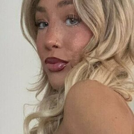 Alli High naked star photo