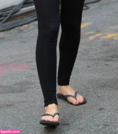 Leighton Meester model beautiful image