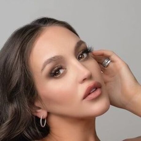 Jaclyn Swedberg model hot img