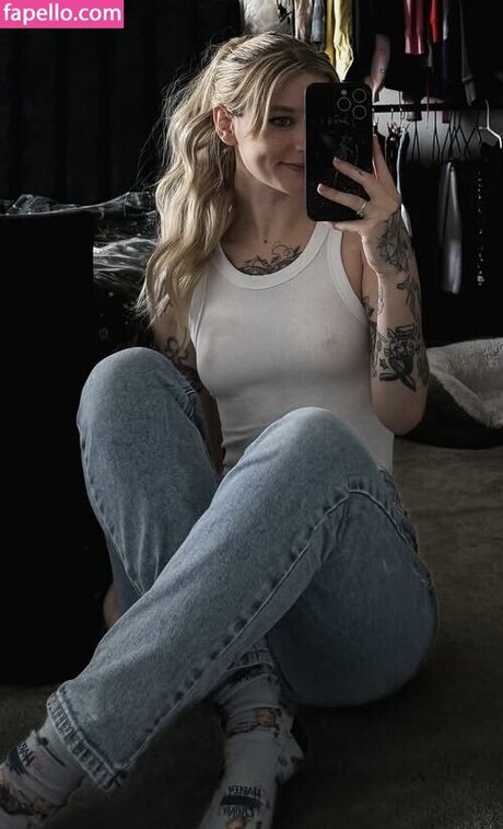 Bludaisy star sexy pictures