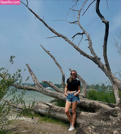 Karen Cliche pornstar naked pictures