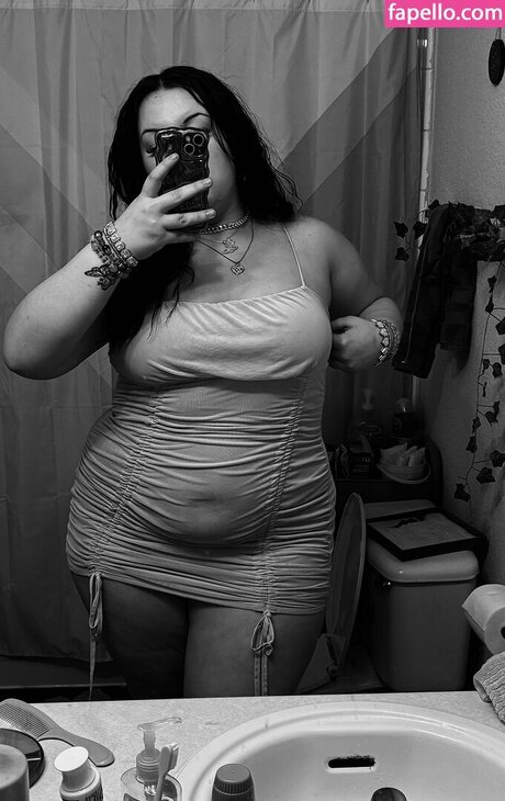 Weezy Weezyouttaherea perfect model images