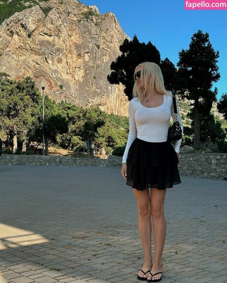 lilyabraun perfect model archive