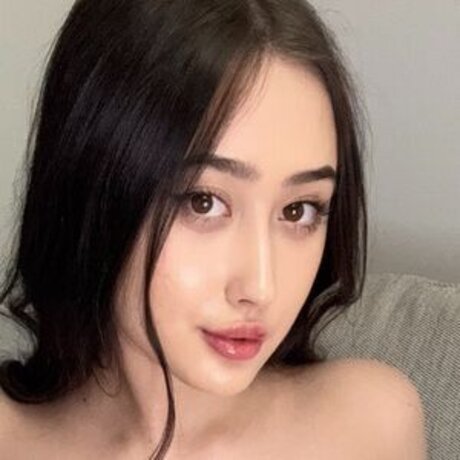 Azula Akiyama high quality pornstar gallery