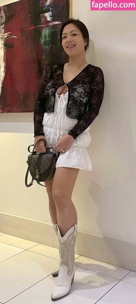 Moontellthat model sexy galleries