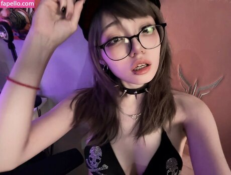 Sora daimao pornstar sexy pic