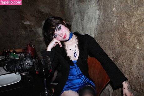 elinoiiddx star sexy picture