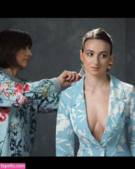 Larissa Schmiederer model best galleries