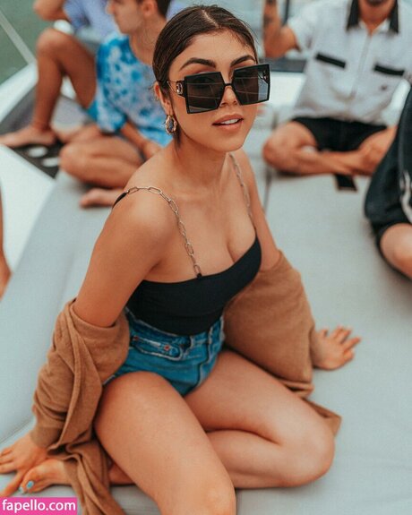 Pautips pornstar erotic pic