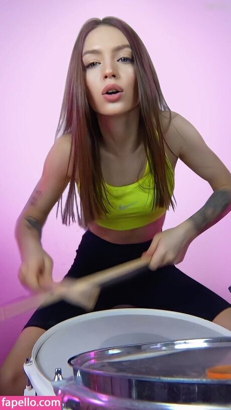 Kriss Drummer sexy pornstar pic
