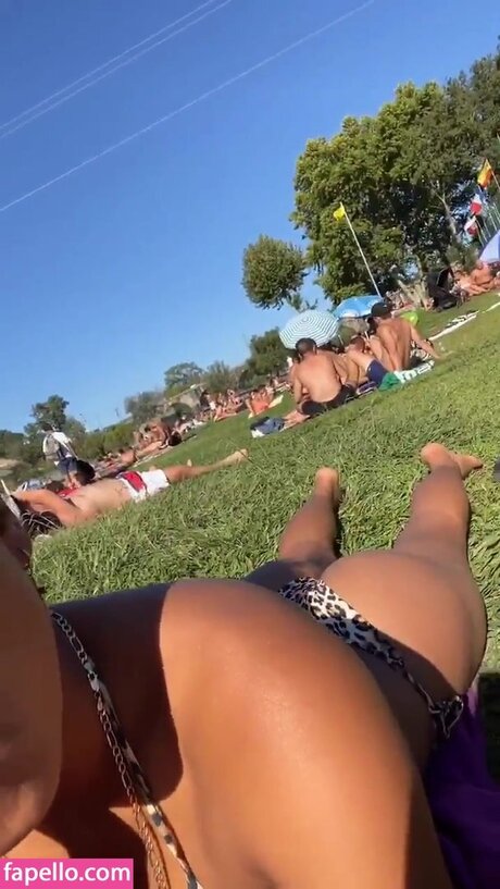 veterinarian onlyfans hot nude picture