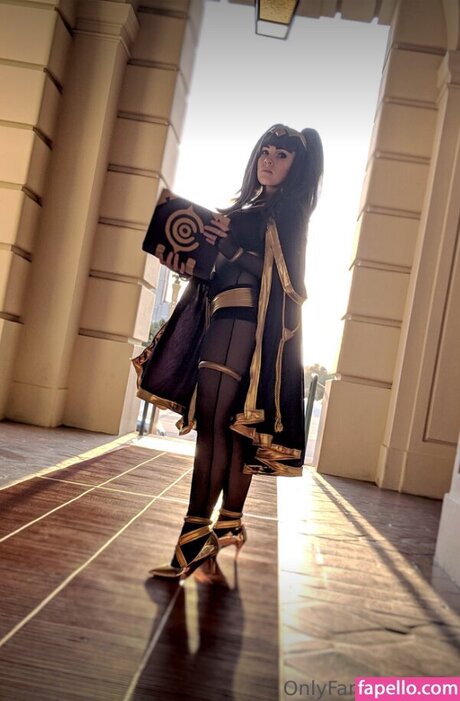 Katie Simrell xxx model img