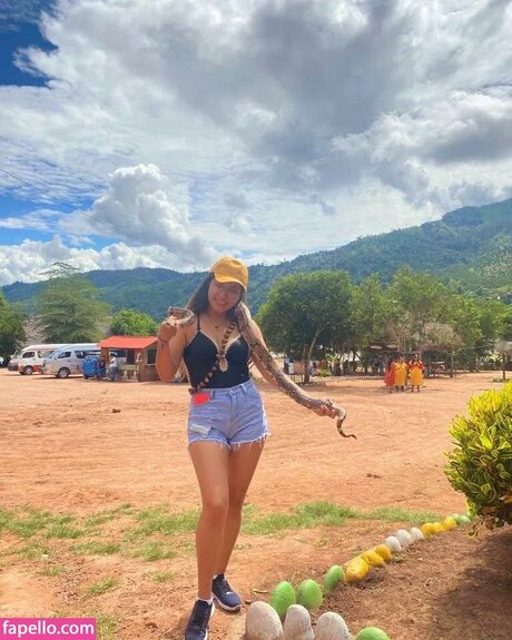 Corayma Eliana erotic actress pics