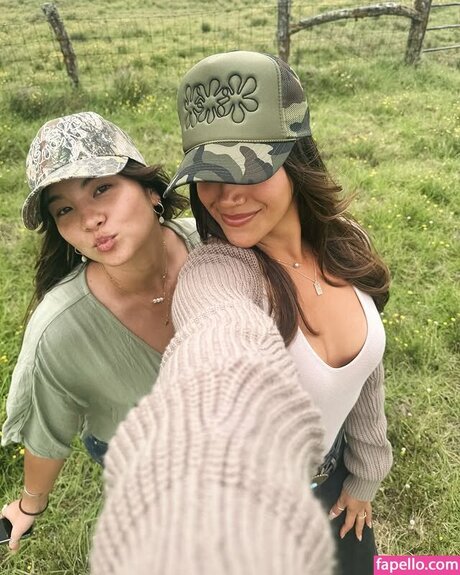 Kamryn Santos sex model image