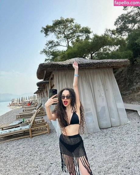 Beste Kose exclusive model images