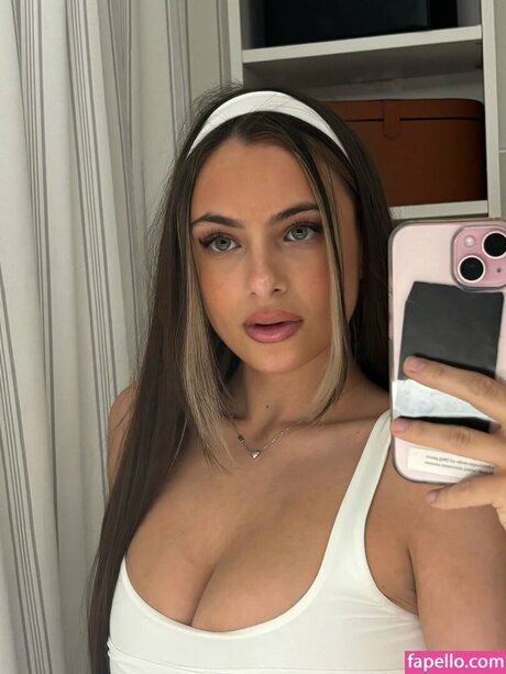 Laura Krampitz porn actress pics