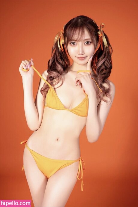 Amiri Saitou model hot image