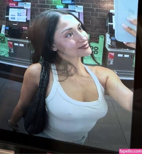 Leah Kateb model beautiful image