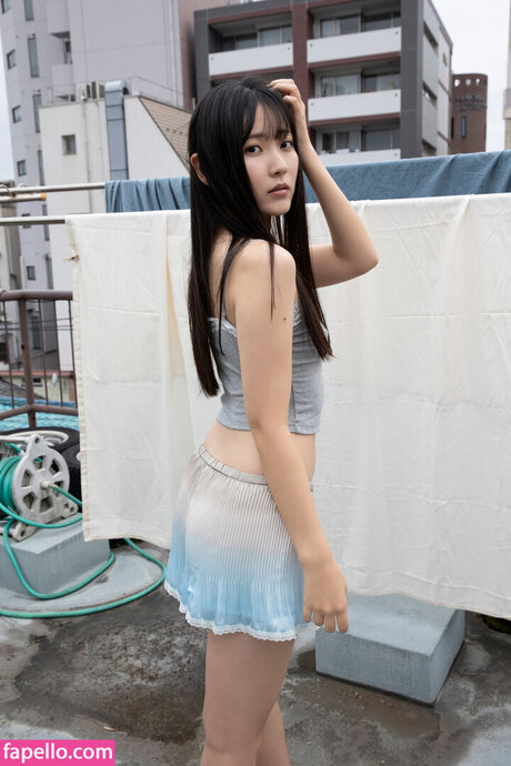 Momoka Hayashida model hd archive