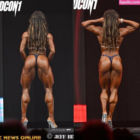 Sam Razhi erotic model pic