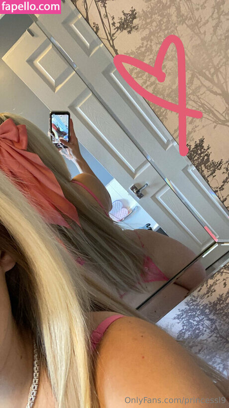 Leah Grace naked actress gallery