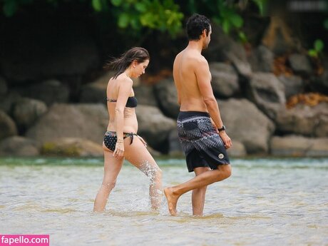 Kristen Wiig model nude pics