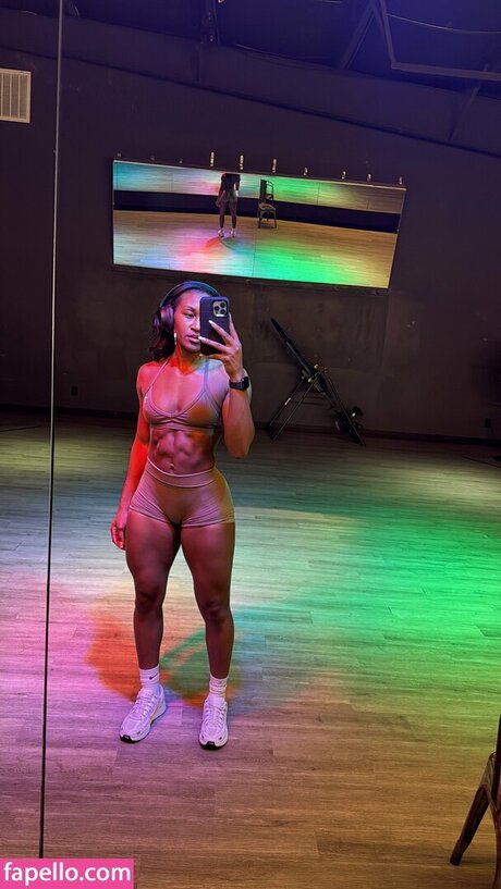 Tiara Howard pornstar xxx photo