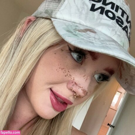 kaylamalecc naked actress images