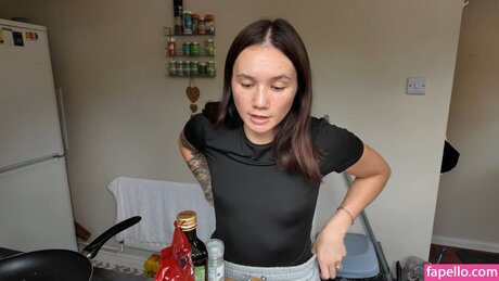 Double Take Reacts pornstar naked picture