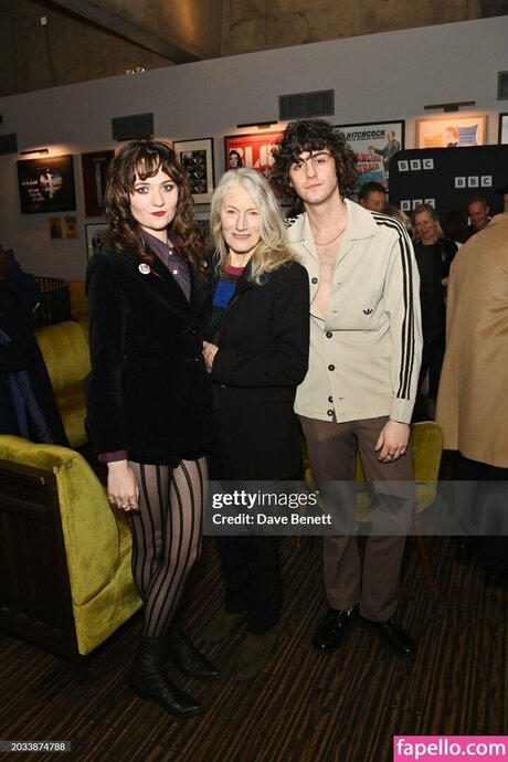 Freya Parks model pretty pic