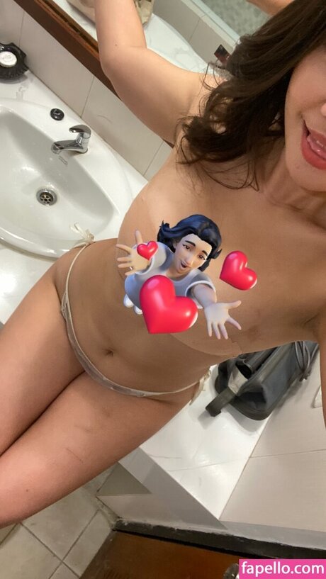 Manataudapat naked star pic