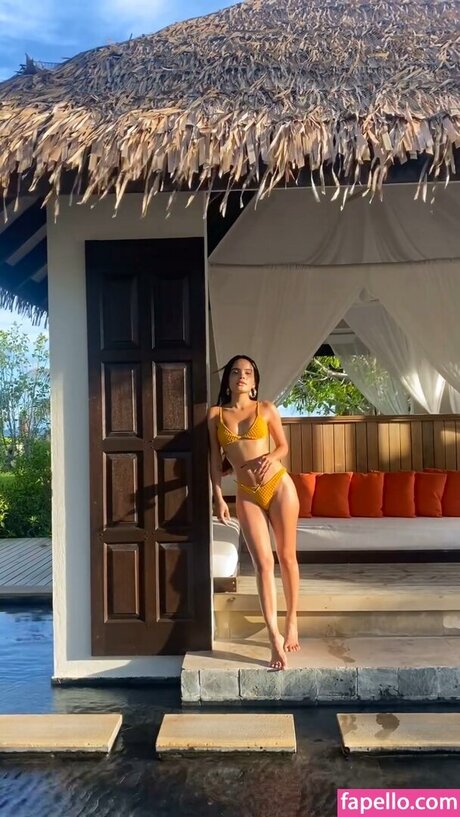 Carol Macedo top star galleries