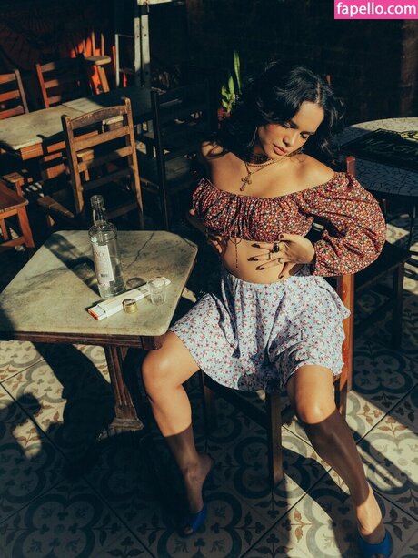 Carol Macedo pretty model pics