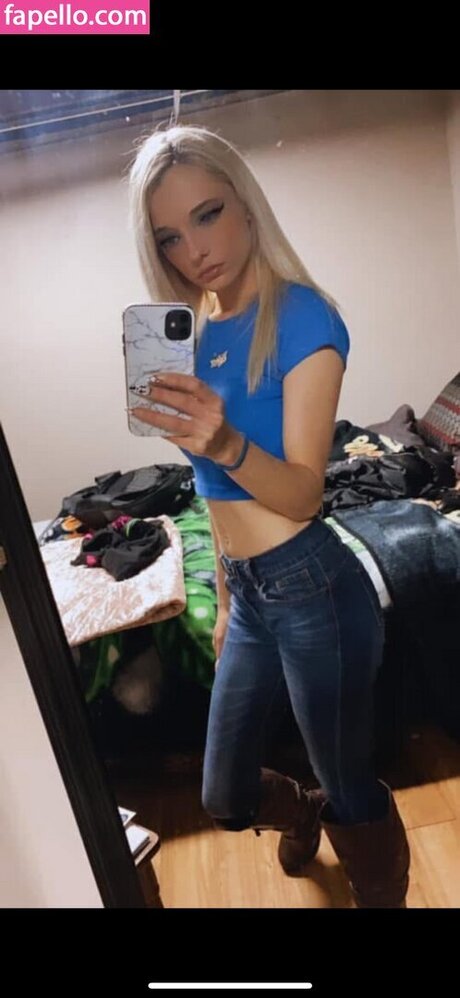 Kelly Lyn model nice galleries