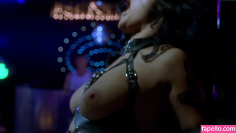 Jennifer Tilly nice actress image