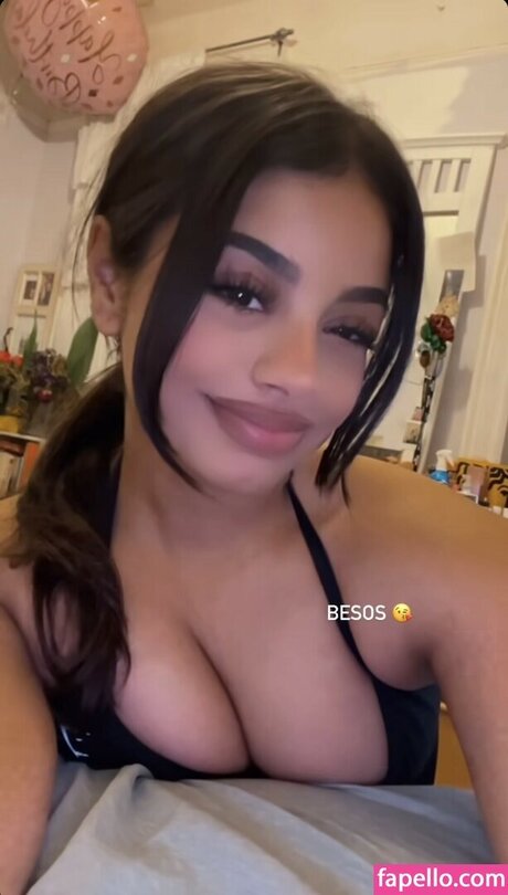 A vriell hot actress galleries