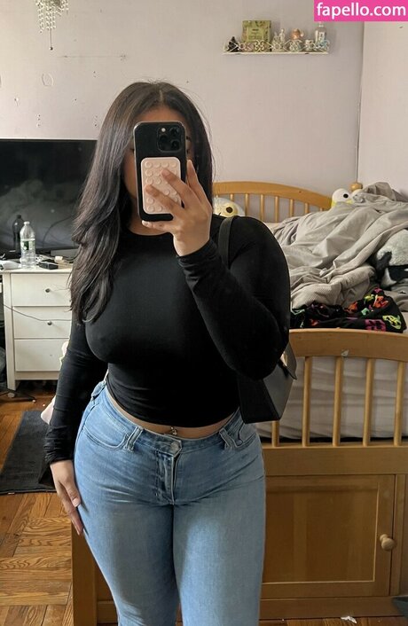 A vriell nudes actress gallery