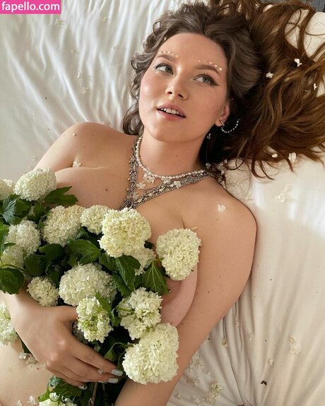 TKristina model hot images