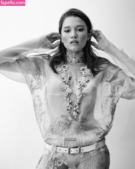 g cup tits onlyfans art naked photos