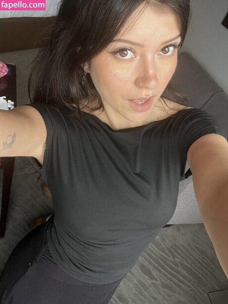 aygela pornstar erotic images