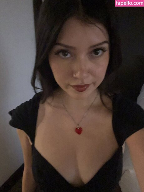 aygela nude star pictures