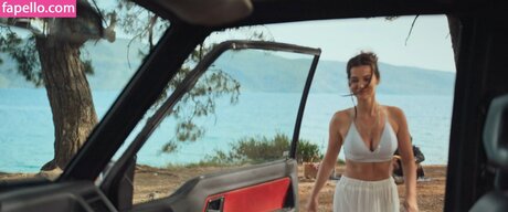 P nar Deniz pretty pornstar img