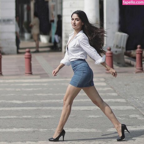 Ojasvi Sharma sex pornstar photos