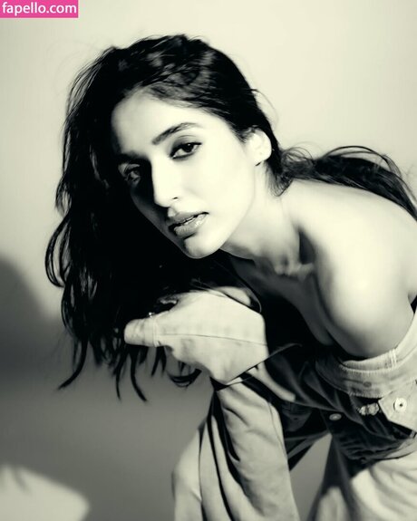 Ojasvi Sharma best pornstar picture