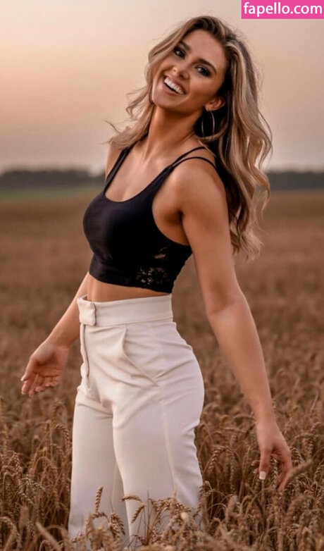 Sydney Segars perfect star pictures