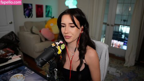 brieanneroksa perfect actress image