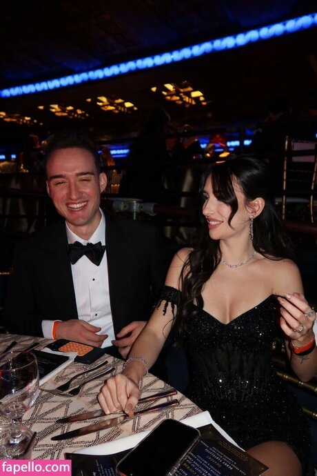 brieanneroksa hd actress galleries