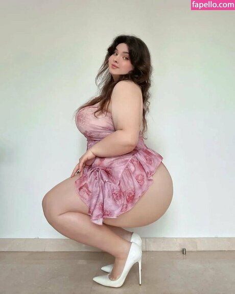 Marie Bunny naked pornstar img