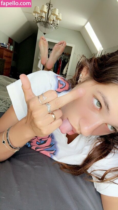 Goddess Rhegan art model photos